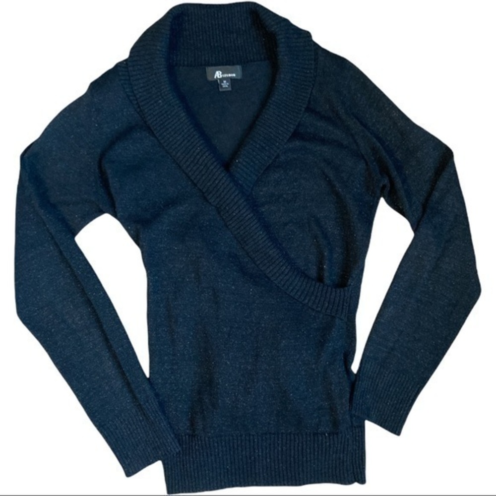 AB Studio size med sweater, black with silver sparkles, low cut crosses in front